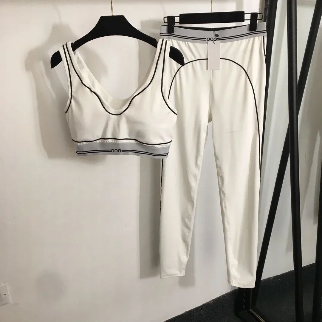 ชุดออกกำลังกายสองชิ้น เสื้อกล้ - Pilate Yoga Workout บทวิจารณ์และราคา