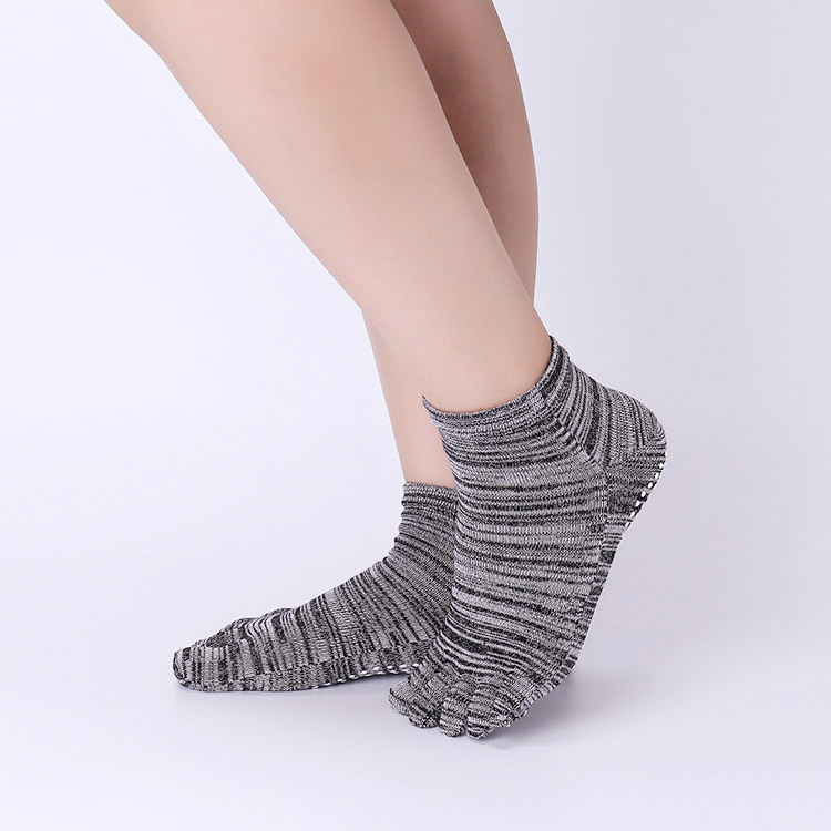 ถุงเท้าโยคะกันลื่นพร้อมที่ยึดเ - Pilate Yoga Workout บทวิจารณ์และราคา